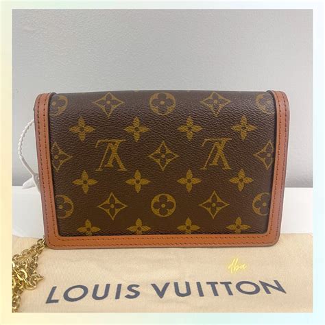 louis vuitton microchip wallet